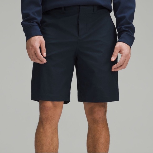 Lululemon Black Shorts Size 32 - Picture 1 of 7